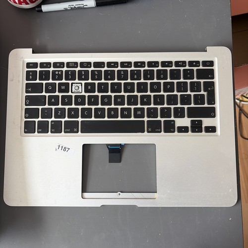 A1369 palmrest keyboard top - a1369,